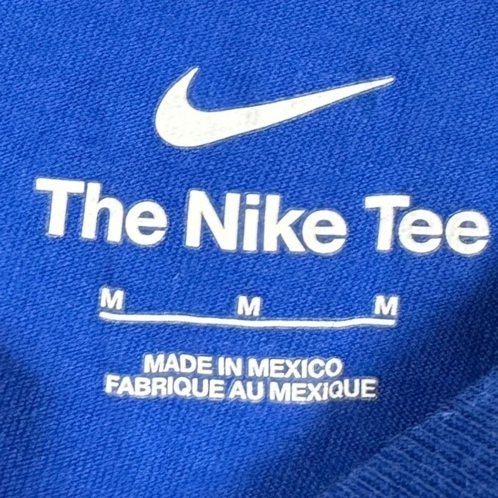 Kentucky Wildcats Nike T-Shirt Mens Medium Blue White Crew Neck Short Sleeve Tee